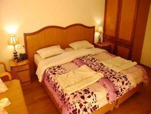 Hotel Ladakh Continental Leh Bagian luar foto